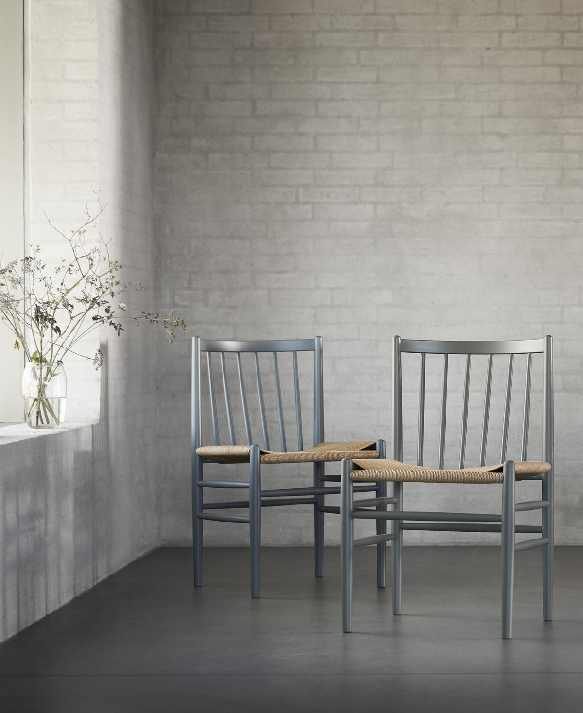 J80 - Stuhl - Buche - Blue Grey - Lifestyle 2