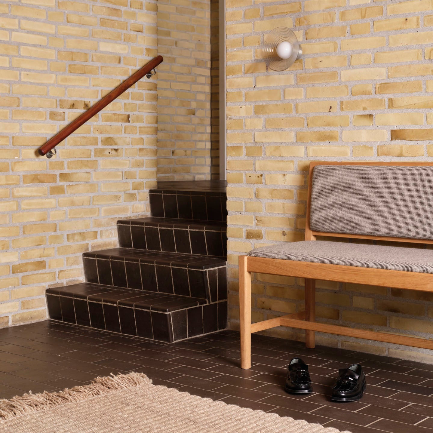 J176 Sønderborg - Bænk - Eg - Monochrome - Meleret