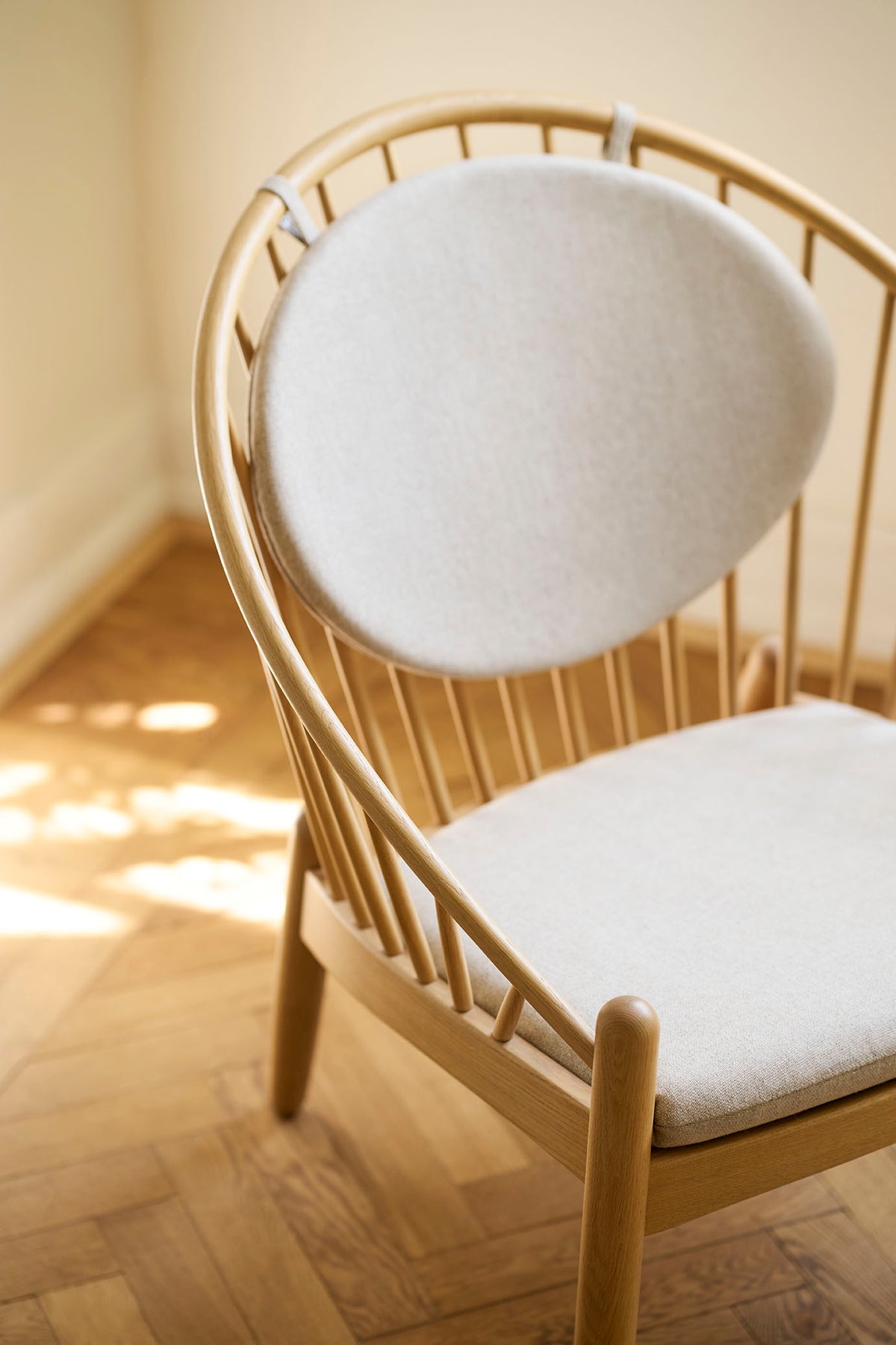 J166 Jørna - Stuhl - Eiche - Beige (61) - Lifestyle 4